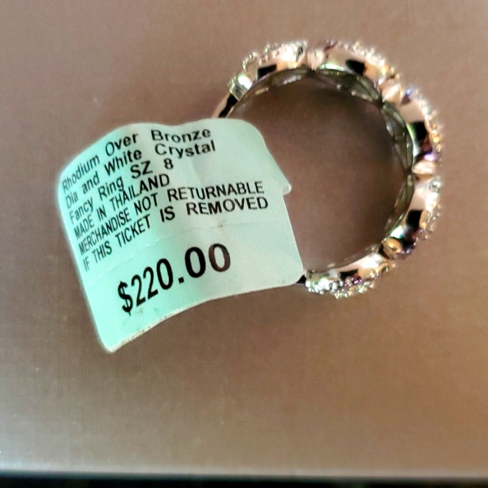 Fancy Ring - Picture 3 of 4